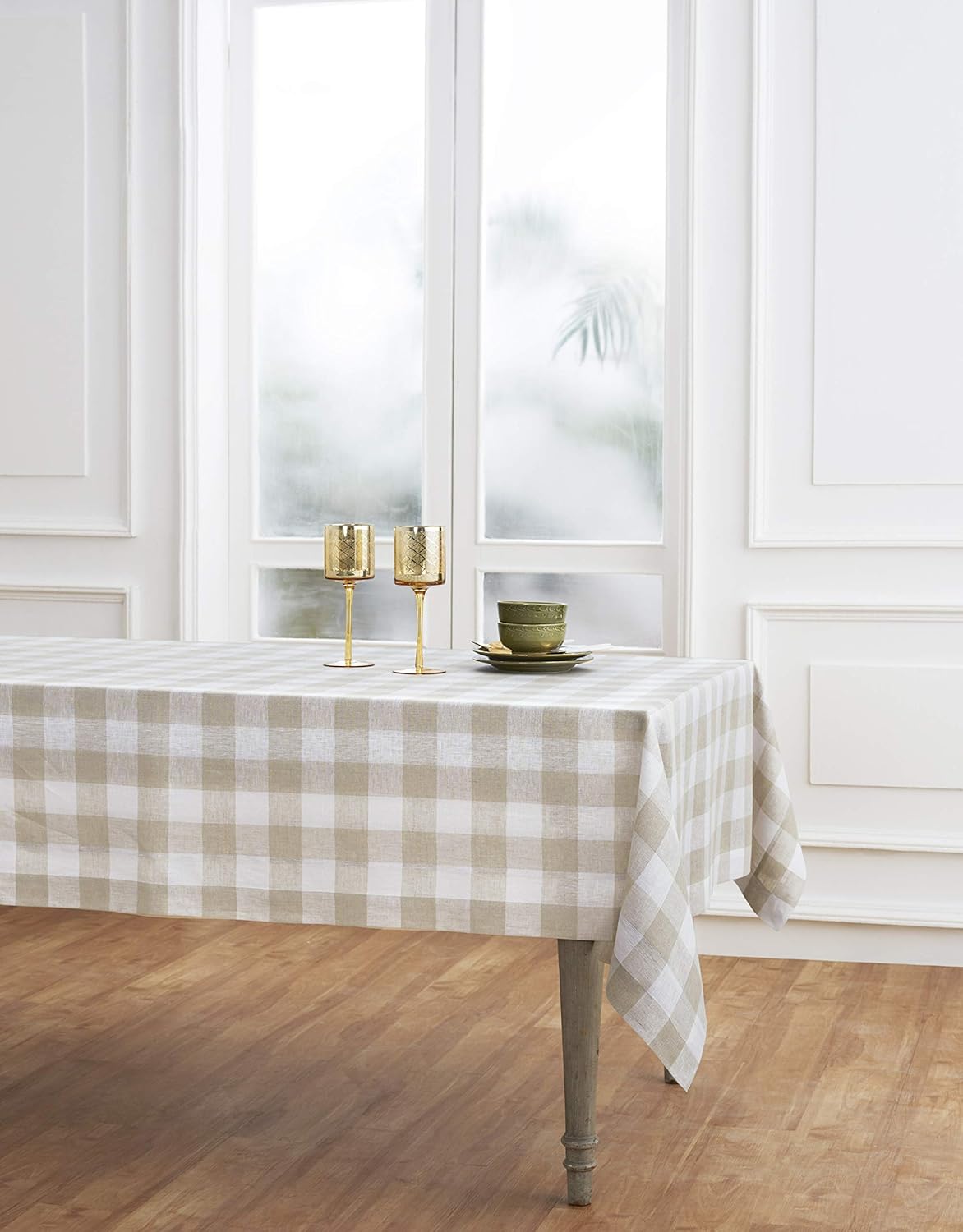 Solino Home Linen Buffalo Plaid Tablecloth 60 x 90 Inch - 100% Pure Linen Natural and White Checkered Table Cloth for Rectangle Tables - Machine Washable Tablecloth for Fall, Autumn, Thanksgiving